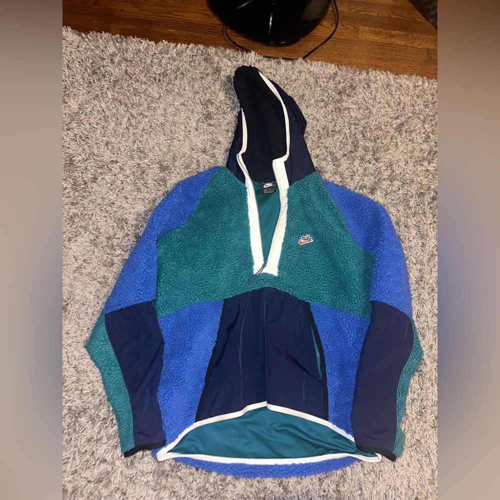 Nike fleece pull over